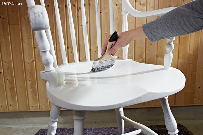 Hvordan male en stol, to stoler, tre stoler lady inspirasjonsblogg Gavlpuder til seng