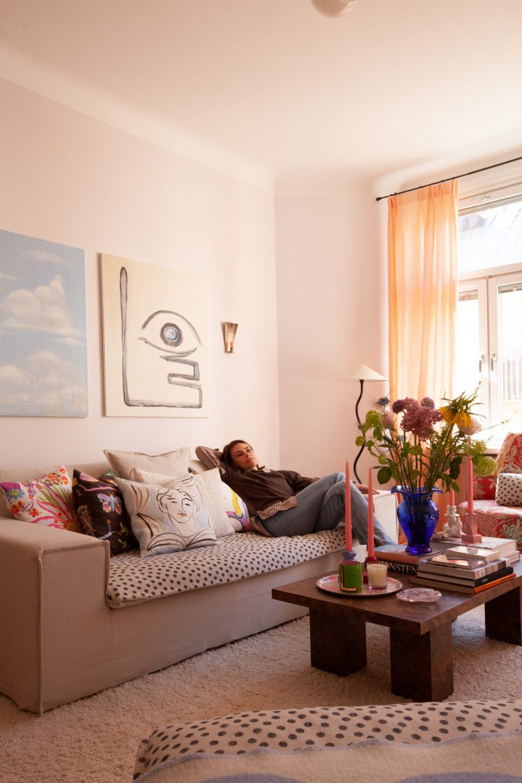 Bli med hjem til Amelia Widell sitt fargerike hjem - LADY Inspirasjonsblogg